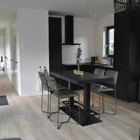 The Black Oak - Luxe Bungalow Met Prive Sauna Voorthuizen Exterior photo