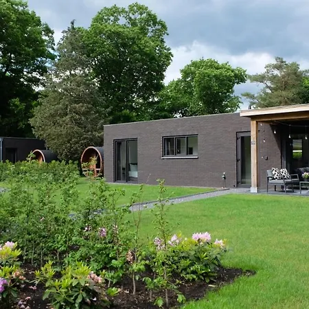 The Black Oak - Luxe Bungalow Met Prive Sauna Voorthuizen Exterior photo