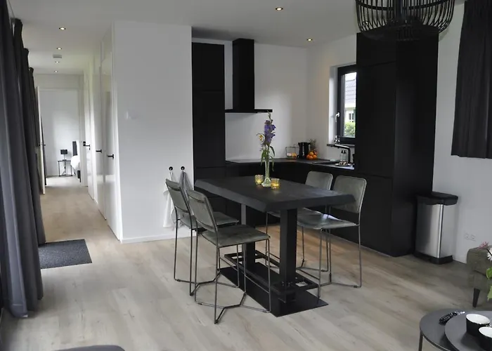 The Black Oak - Luxe Bungalow Met Prive Sauna