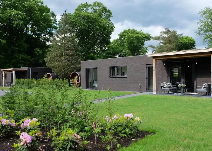The Black Oak - Luxe Bungalow Met Prive Sauna